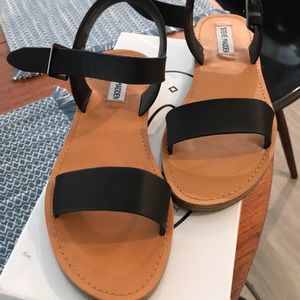 New Steve Madden sandals
